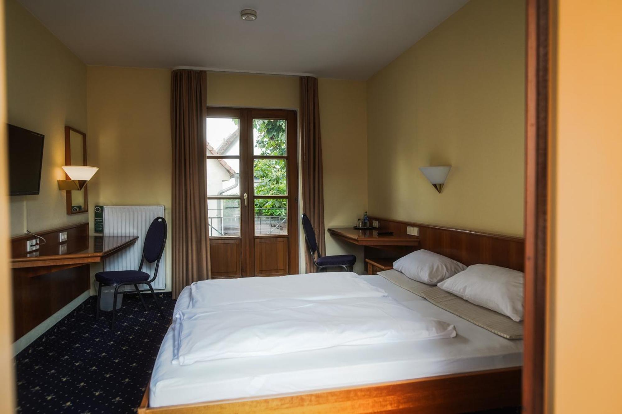 Hotel Erlenbacher Hof Bad Homburg vor der Höhe Exteriör bild