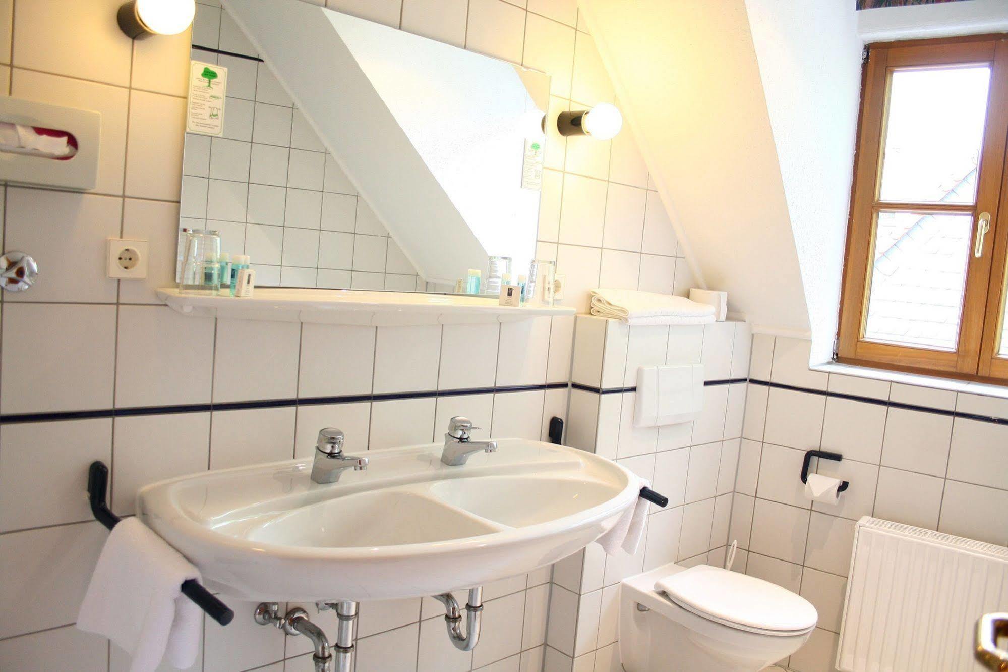 Hotel Erlenbacher Hof Bad Homburg vor der Höhe Exteriör bild