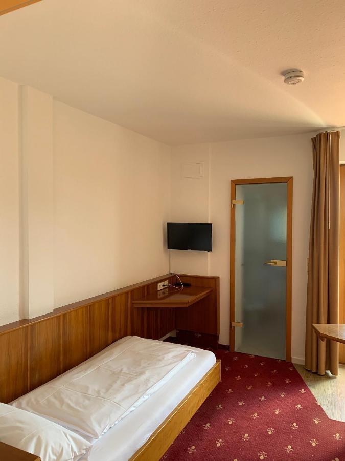Hotel Erlenbacher Hof Bad Homburg vor der Höhe Exteriör bild