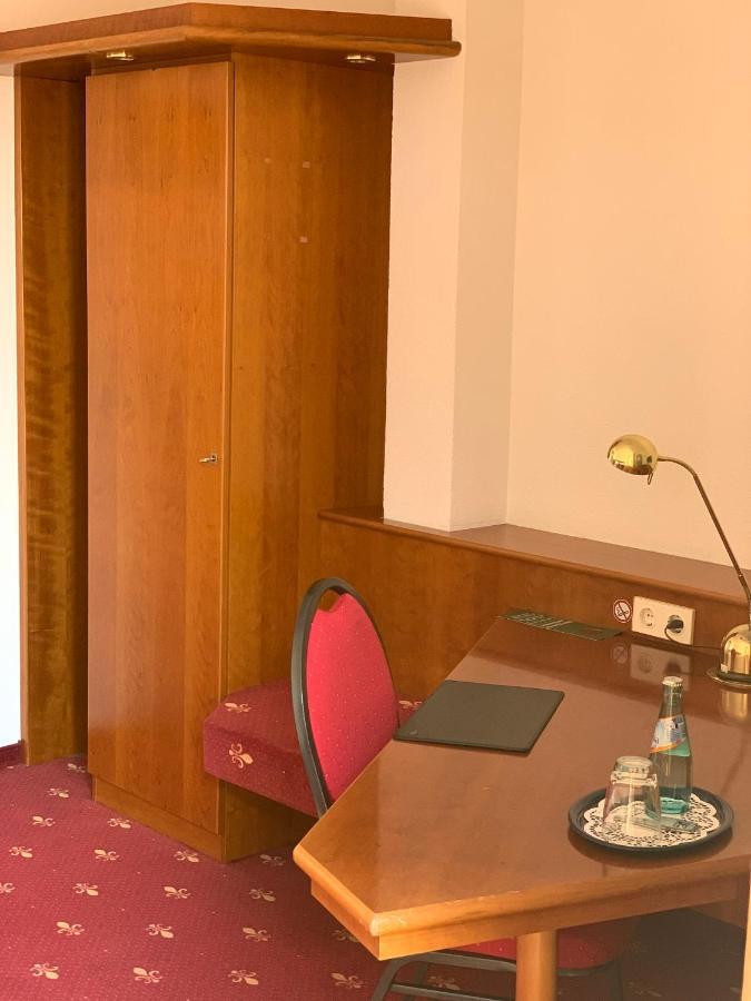 Hotel Erlenbacher Hof Bad Homburg vor der Höhe Exteriör bild
